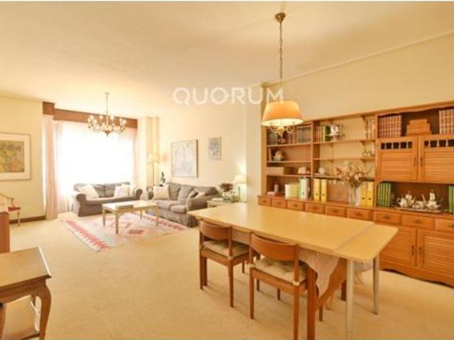 Piso en venta en Abando, Bilbao