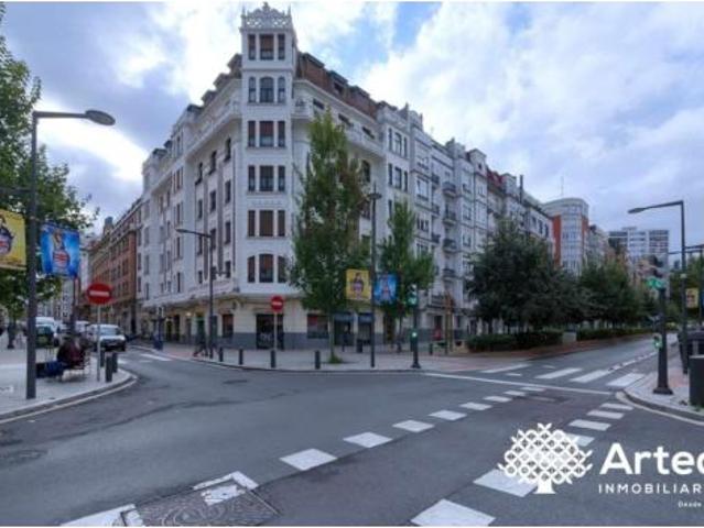 Piso en venta en Abando, Bilbao