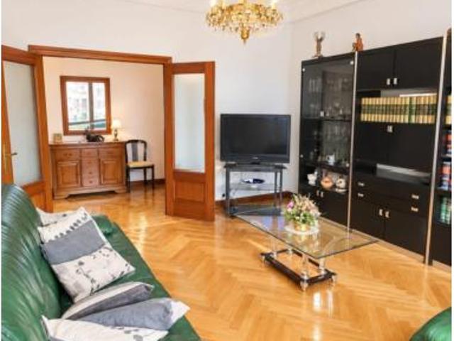 Piso en venta en Abando, Bilbao