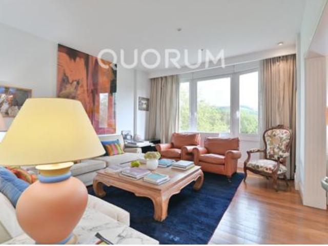 Piso en venta en Abando, Bilbao