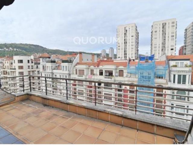 Piso en venta en Abando, Bilbao