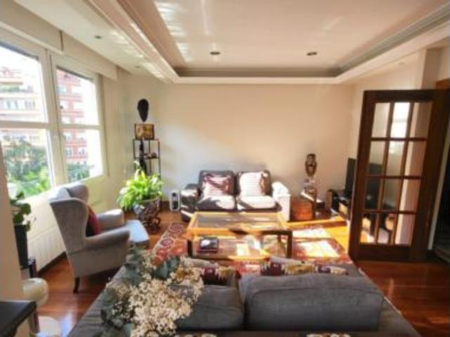 Piso en venta en Abando, Bilbao