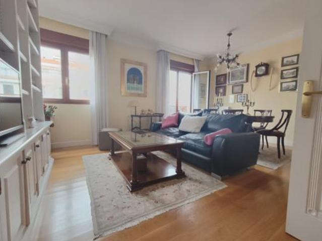 Piso en venta en Abando, Bilbao