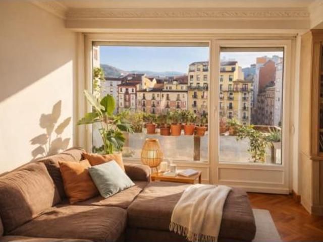 Piso en venta en Abando, Bilbao