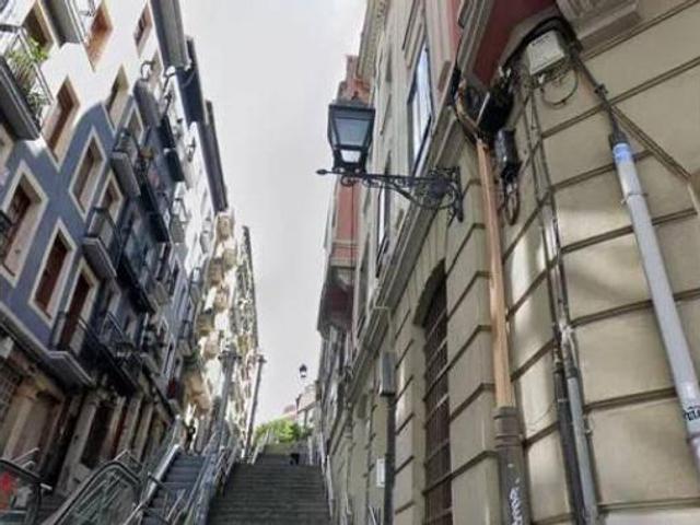 Piso en venta en Atxuri, Bilbao