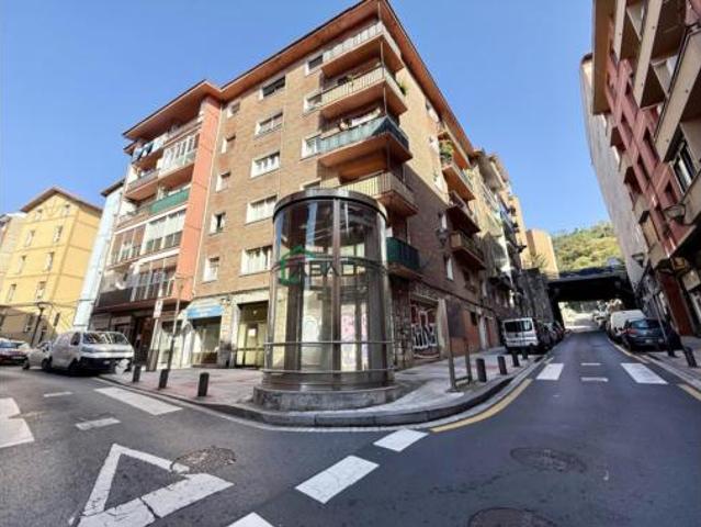 Piso en venta en Uribarri, Bilbao