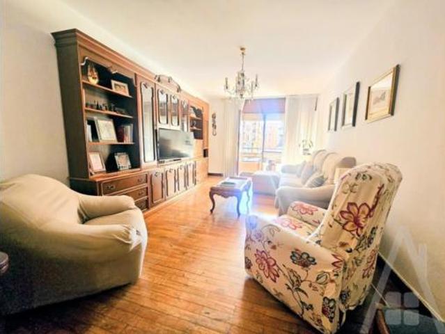 Piso en venta en Uribarri, Bilbao