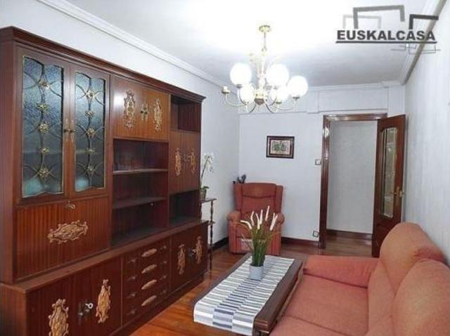 Piso en venta en Basurtu-Zorrotza, Bilbao