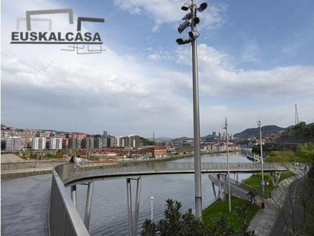 Piso en venta en Basurtu-Zorrotza, Bilbao