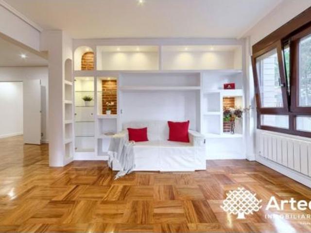 Piso en venta en Uribarri, Bilbao