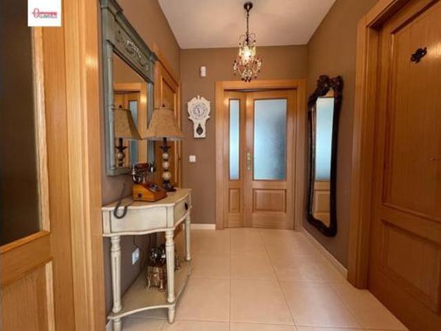 Chalet en venta en Distrito Este, Burgos