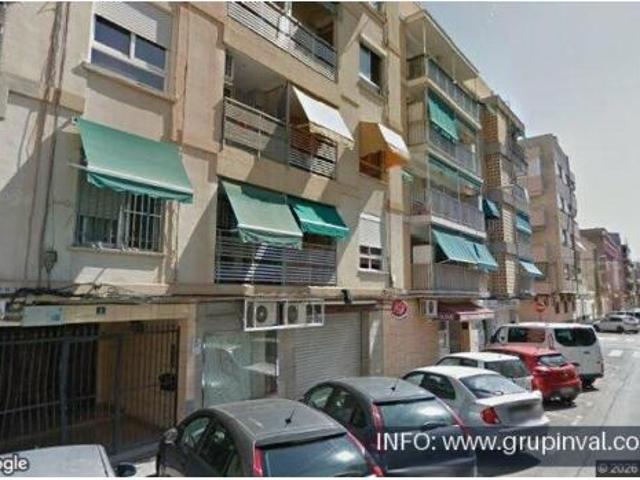 Piso en venta en Burjassot, València / Valencia