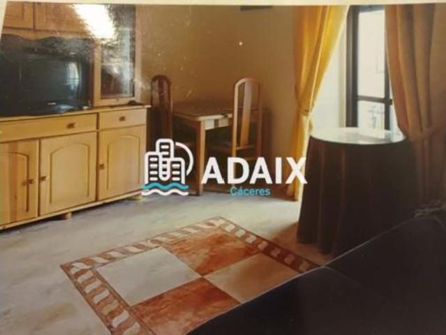 Piso en venta en Santiago, Cáceres