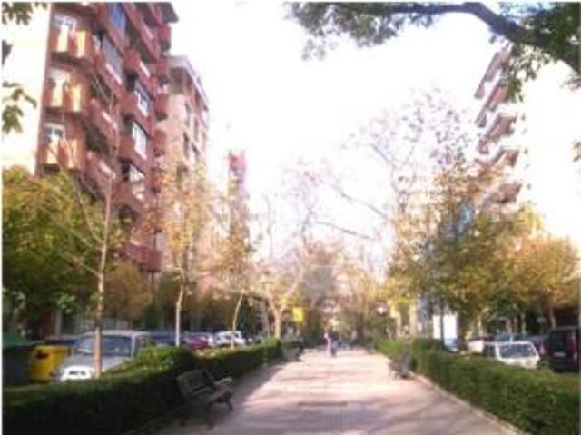 Piso en venta en Cánovas, Cáceres