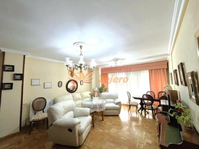 Piso en venta en Cánovas, Cáceres