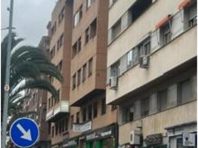Piso en venta en Cánovas, Cáceres