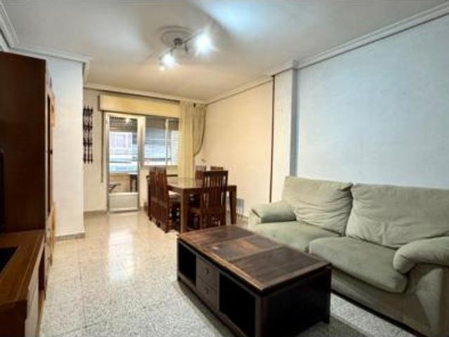 Piso en venta en Cánovas, Cáceres