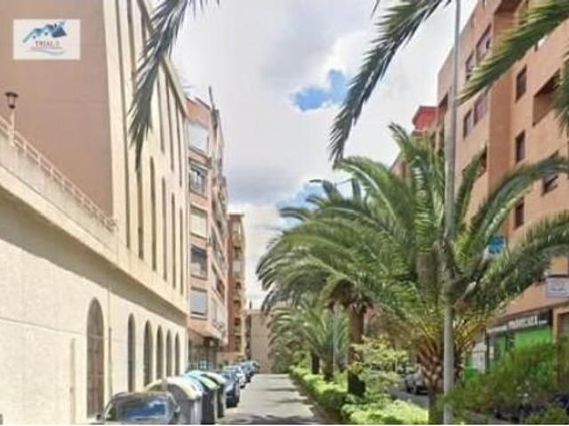 Piso en venta en Cánovas, Cáceres