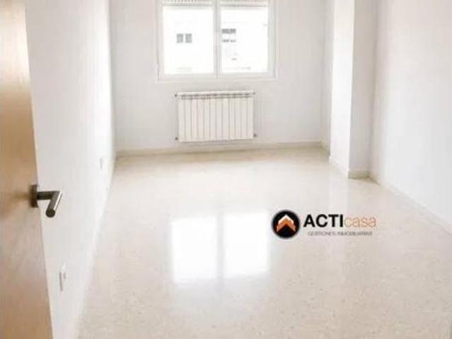 Piso en venta en La Cañada, Cáceres