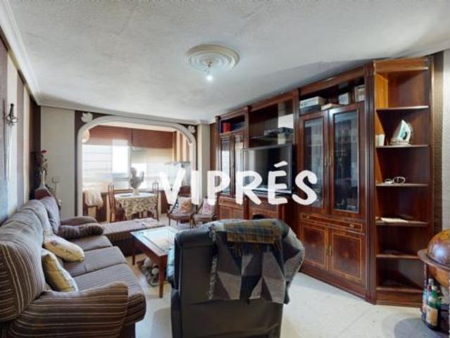 Piso en venta en La Abundancia, Cáceres