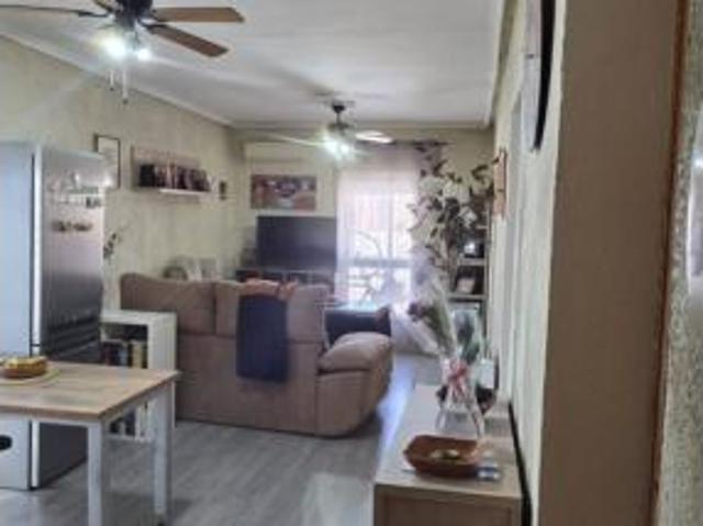 Piso en venta en Llopis Ivorra, Cáceres