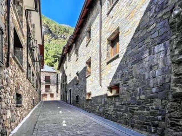 Piso en venta en Canfranc