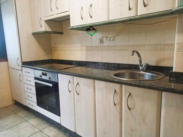 Piso en venta en Coiro, O Morrazo