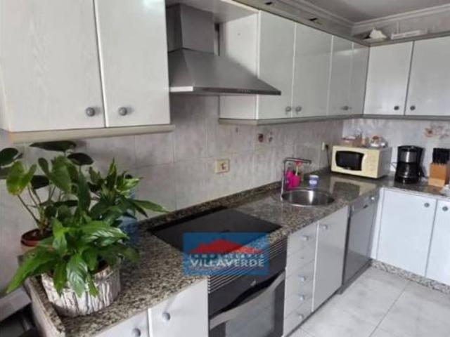 Piso en venta en Coiro, O Morrazo