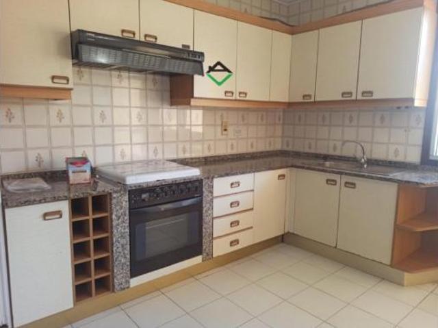 Piso en venta en Cangas, Romarigo