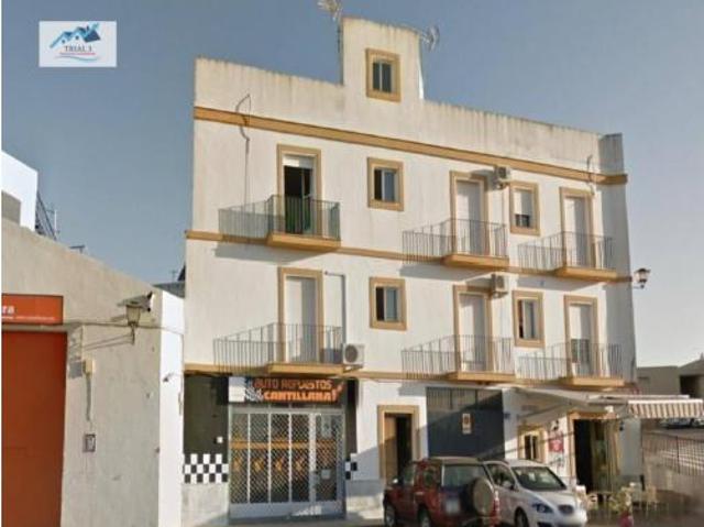 Piso en venta en Cantillana, Andalucía