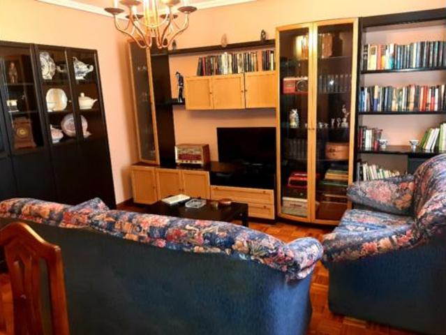Piso en venta en Cariño, Vila