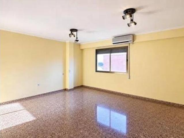 Piso en venta en Carlet, València / Valencia