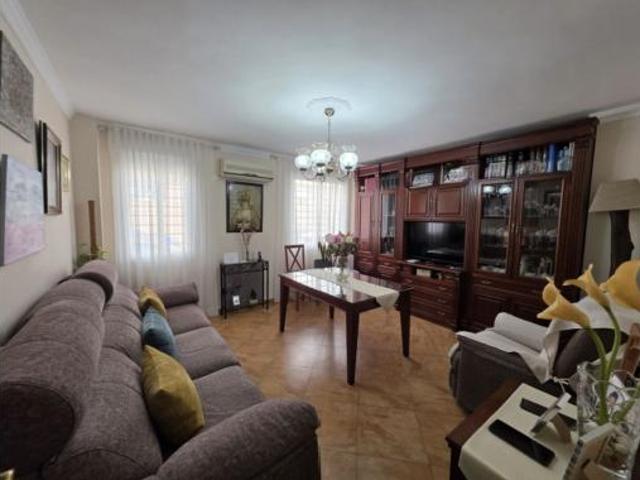 Piso en venta en Carmona, Andalucía