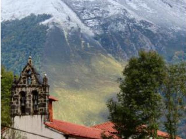 Piso en venta en El Campu, Caso