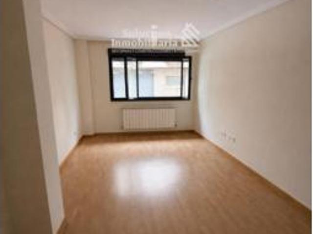 Piso en venta en Castellanos De Moriscos, Castilla y León