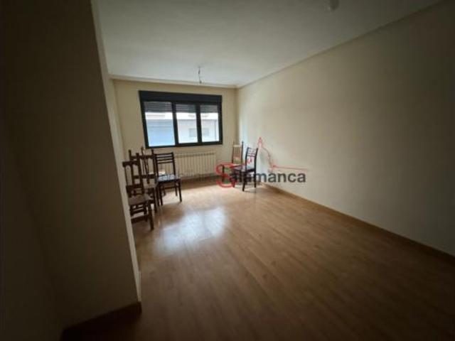 Piso en venta en Castellanos De Moriscos, Castilla y León
