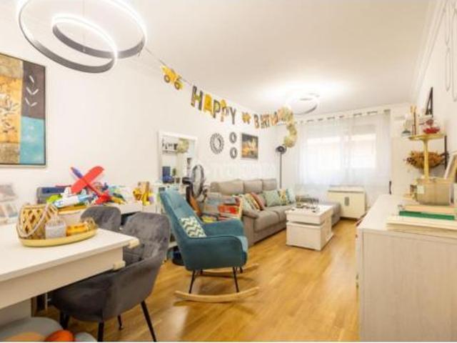 Piso en venta en Castellanos De Moriscos, Castilla y León