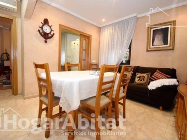 Piso en venta en Grup Sant Vicent Ferrer, la Plana Alta