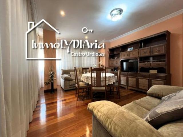 Piso en venta en Casco Histórico, Castro-urdiales