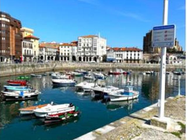 Piso en venta en Casco Histórico, Castro-urdiales