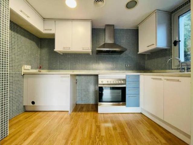 Piso en venta en Corbera De Llobregat, Barcelona