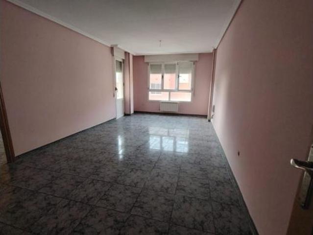 Piso en venta en Cuéllar, Castilla y León