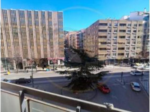 Piso en venta en Cuenca, Barrio de Tiradores
