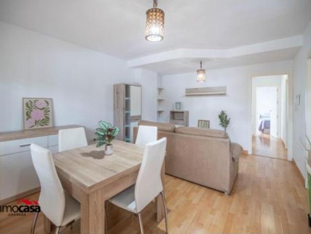 Piso en venta en Cúllar Vega, Granada