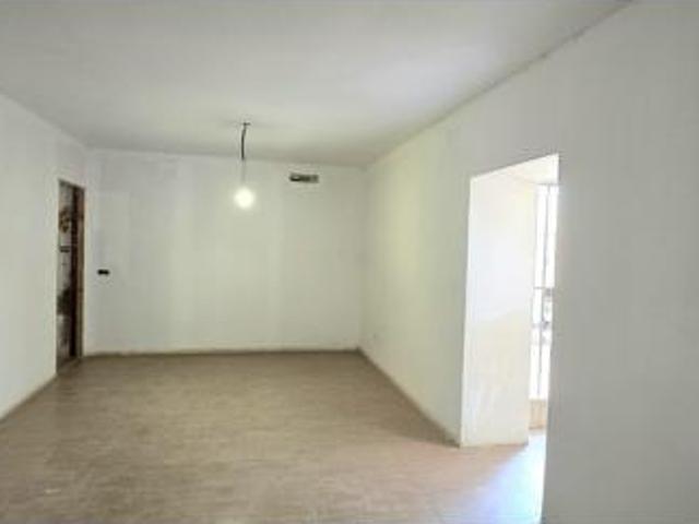 Piso en venta en Casas Baratas, Dos Hermanas