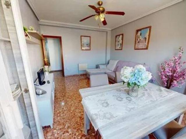 Piso en venta en Atzavares, el Baix Vinalopó