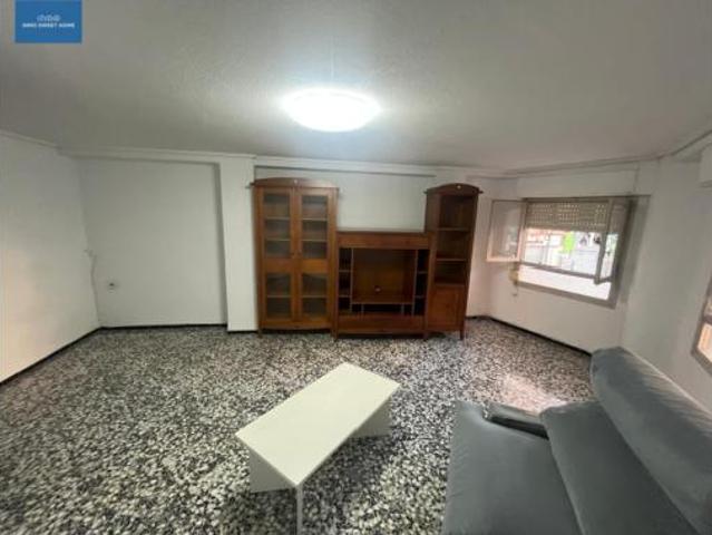 Piso en venta en Elche, Valencia