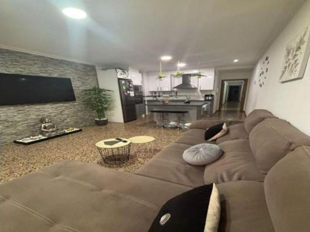Piso en venta en Elche, Valencia