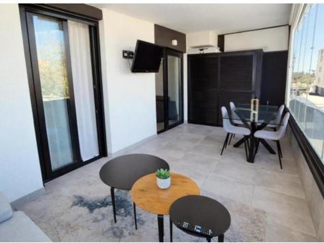 Piso en venta en Atzavares, el Baix Vinalopó