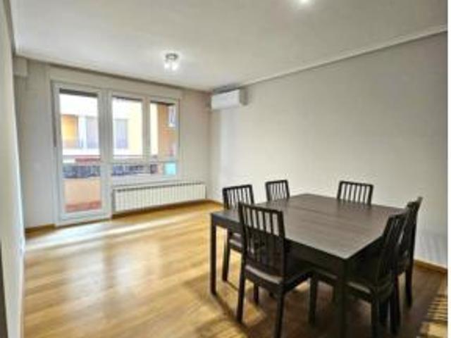 Piso en venta en Entrena, La Rioja